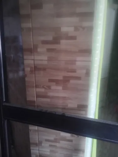 Vende-se porta de varanda de apartamento