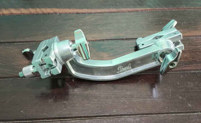 Multi Clamp Pearl AX-25L (Novo)