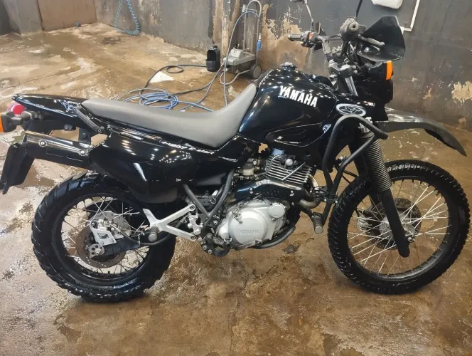 XT 600E Preta... Nervosa!