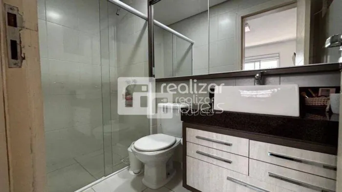Apartamento com 2 dormitórios à venda, 69 m² por R$ 790.000 - Coqueiros - Florianópolis/SC