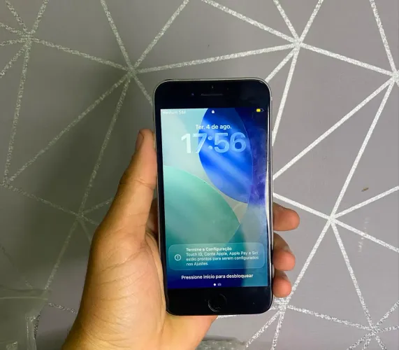 iPhone SE 2020