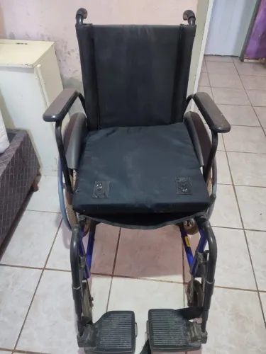 Cadeira de ROdas desmontavel
