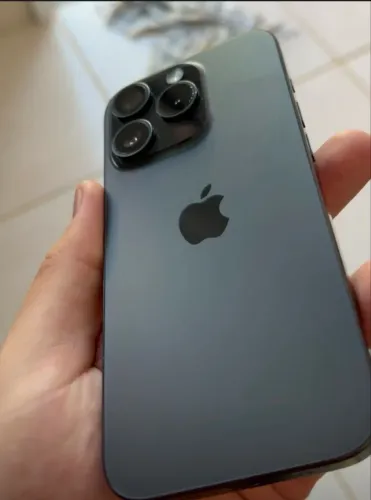 iPhone 15 Pro 256GB - Leia a descrição