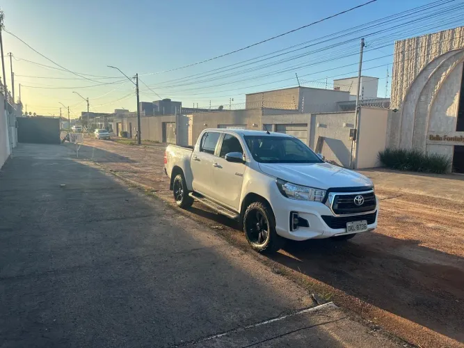 Toyota Hilux CD SRV 4X4 2.8 TDI Diesel Aut. 2018