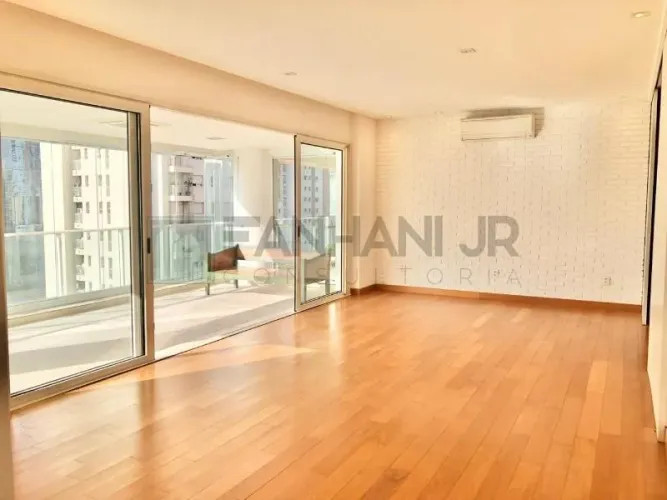 Venha conhecer este magnífico apartamento! Com 3 suítes equipadas com ar condicionado Fuji