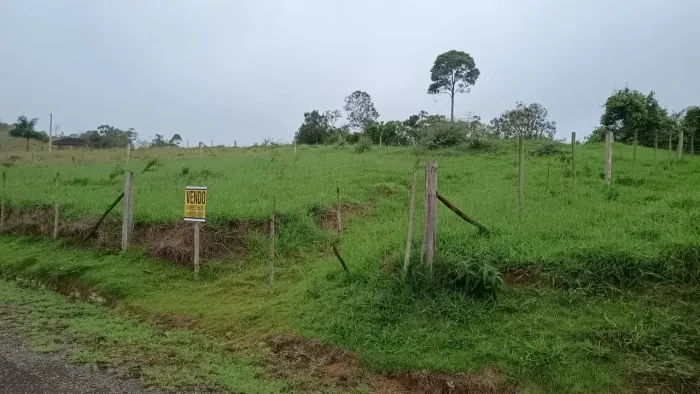 ? TERRENO DE 1.212 m² NO RESERVA VALE VERDE - R$ 160 MIL