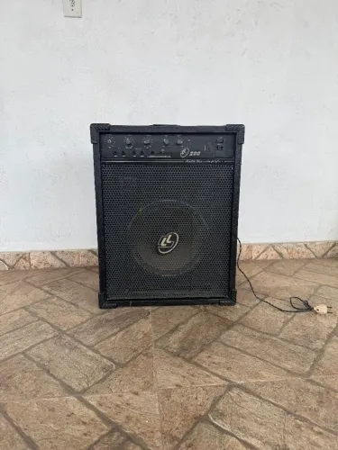 Caixa de som LL 200 $400 na mão leva agr