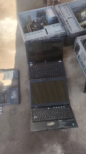 Vendo lote computadores para conserto ou retirada de peças