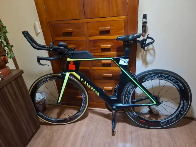 Canyon Speedmax CF SLX Carbon