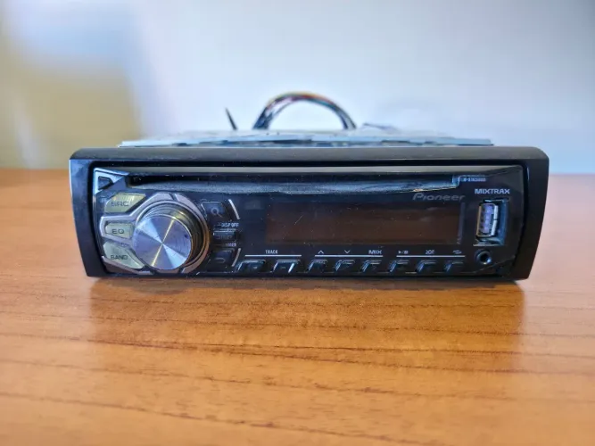 Rádio Pionner DEH X1650UB