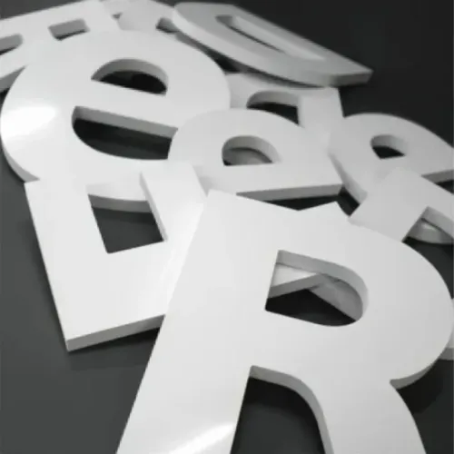 Letras em PVC expandido