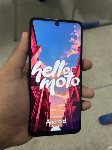 Moto g84