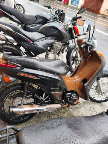 Honda biz 100 cc partida pedal 2014