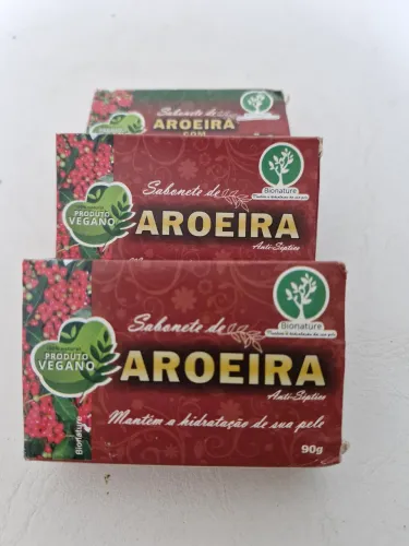 Sabonete de aroeira