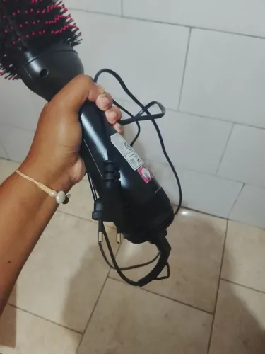 Escova modeladora