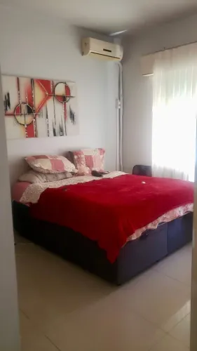 Apartamento no bairro São Geraldo de 2 dormitórios térreo com pátio! 66m2