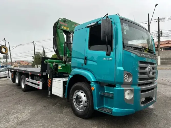 Vw 26-320 2024 unico dono 6x2 com munck