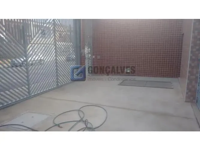Prédio Comercial à Venda em Assunção, SBC  2 dormitórios, 3 salas, 5 vagas, piso em porcel