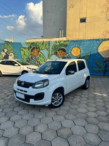 Fiat Uno Attractive 1.0 EVO Fire Flex 8V 5P 2021