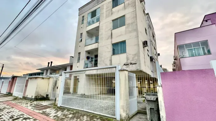 Apartamento 2 dormitórios no bairro Nova Palhoça - Palhoça