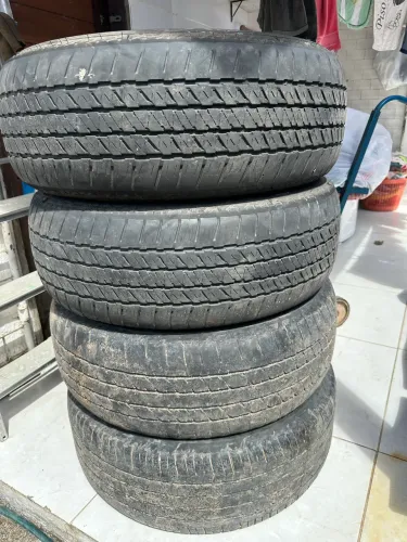 Vendo pneus 265/60R18 
