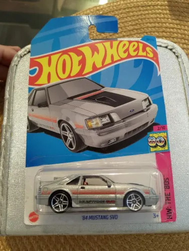 HOT WHEELS