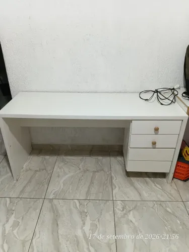 Mesa para estudo/escritório