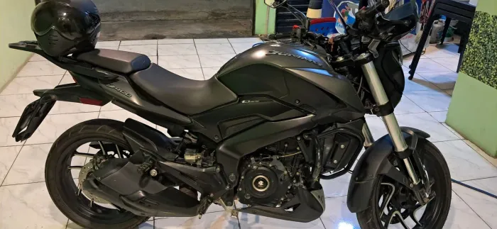 BAJAJ 400 CILINDRADAS