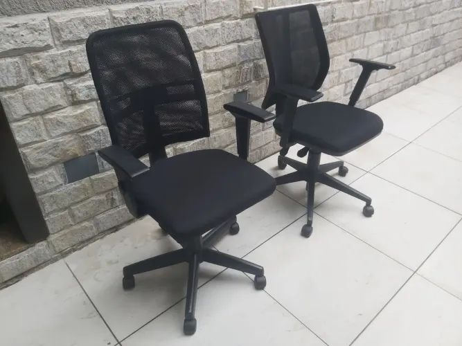 Cadeira de Escritório Giratória 
