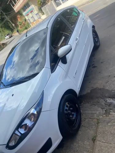 Ford Fiesta 1.5 16V Flex Mec. 5P 2015