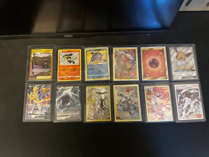Cartas Pokémon em ótimo estado abaixo do preço da liga 