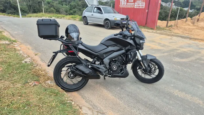 Dominar 400cc 2025