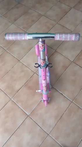 Patinete Barbie Infantil Musical Com Led