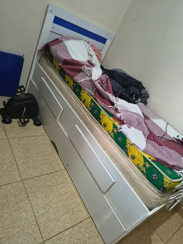 Bicama com gavetas 