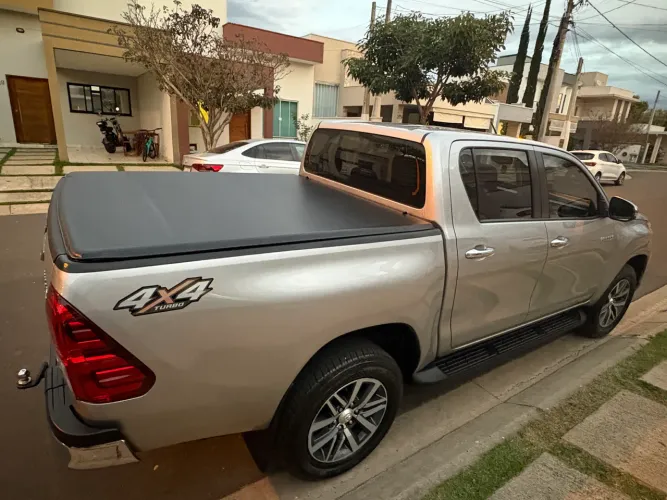 Toyota Hilux CD SRV 4X4 2.8 TDI Diesel Aut. 2020