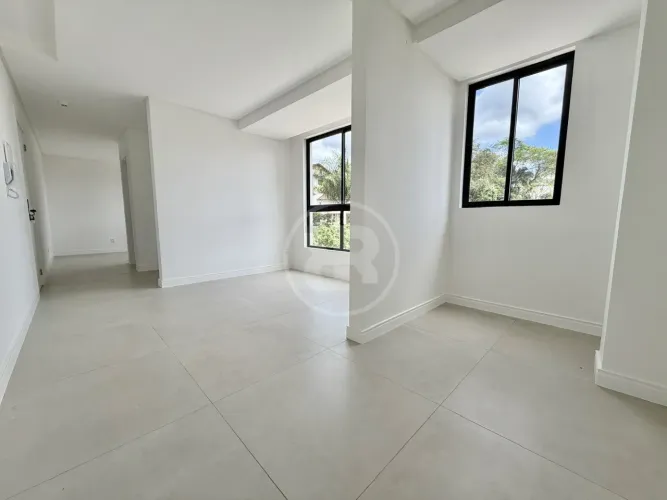 Apartamento Tipo Studio com Dormitório Separado, 30m² e Rooftop à Venda no Centro de Blume