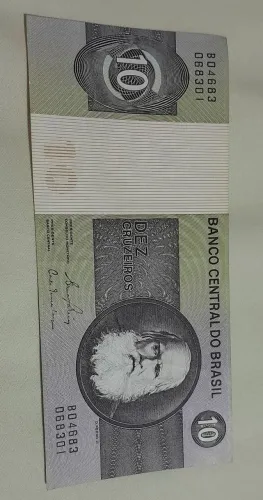 Nota de dez cruzeiros NOVA