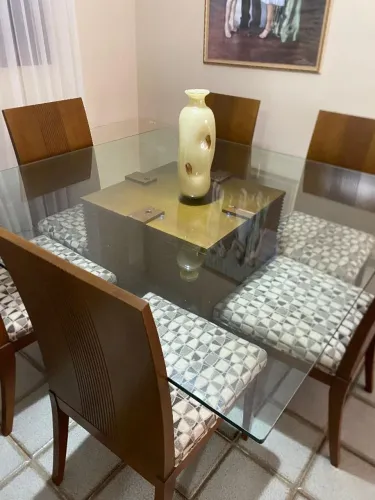 Mesa quadrada 6 cadeiras