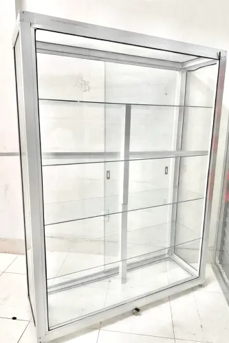 VITRINE