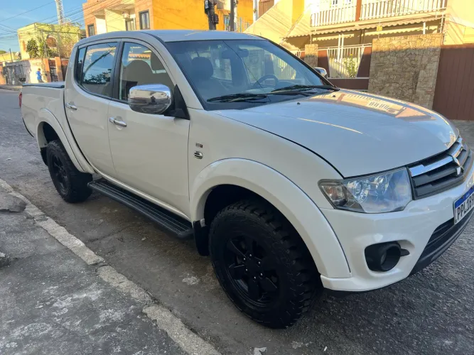 Mitsubishi L200 Triton HPE 3.2 CD TB Int.diesel MEC 2016