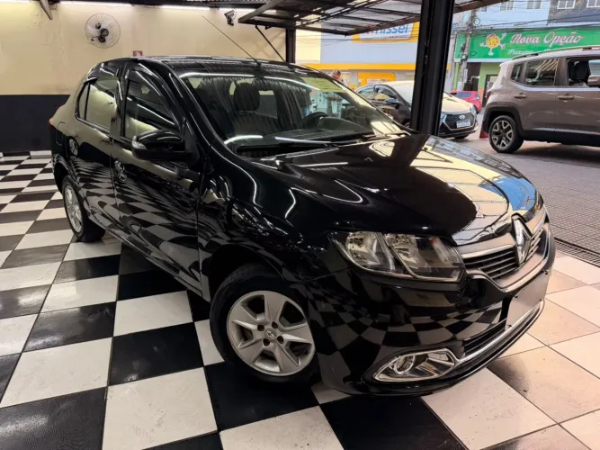 Renault Logan Dynamique Hi-flex 1.6 8V 4P 2015