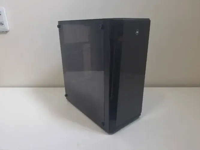 Gabinete Mancer Ares Lateral Acrilico