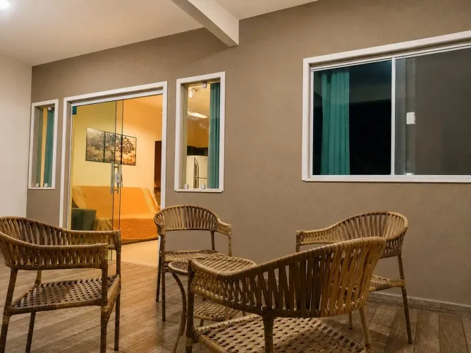 CASA PARA ALUGUEL CONDOMÍNIO PARQUE DAS ÁRVORES/ BARRA DO JACUÍPE