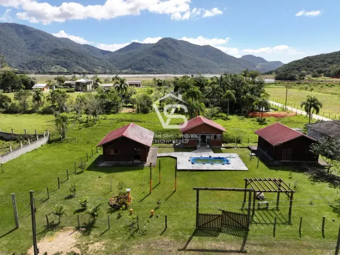 Terreno 720m² com Casa, Piscina e Área de Lazer Paulo Lopes
