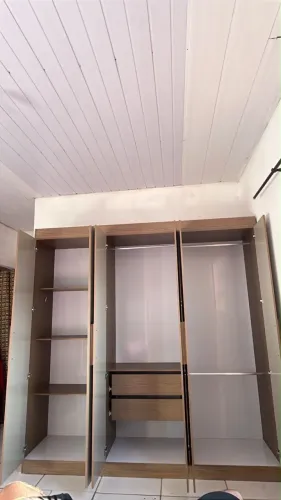 GUARDA ROUPA