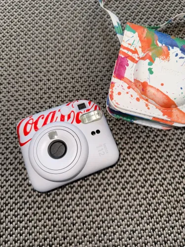 Camera Intax 12 mini Edicão Especial Coca Cola