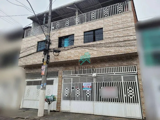 Sobrado p/ renda com ponto comercial | total de 15 dorms com WC individual à venda, 618 m²