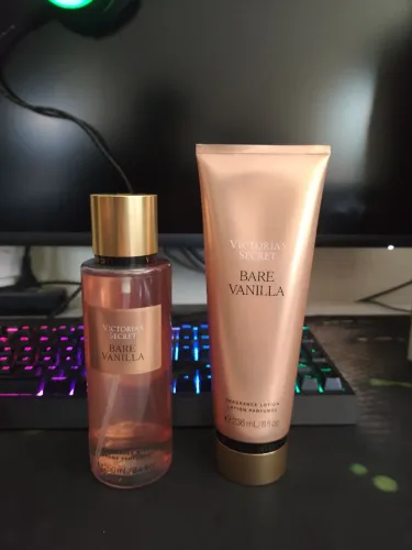 Victoria Secrets Bare Vanilla Body Splash + Creme 