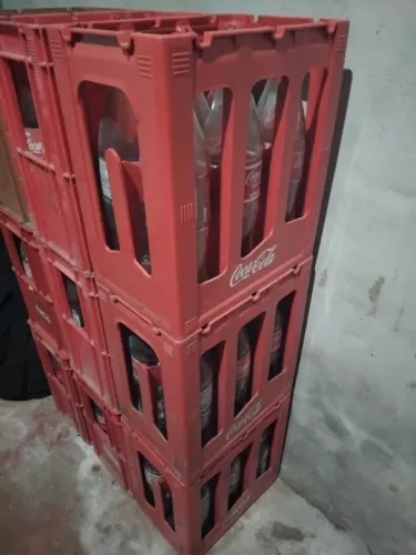 Comércio 20 reais cada com as garrafas
