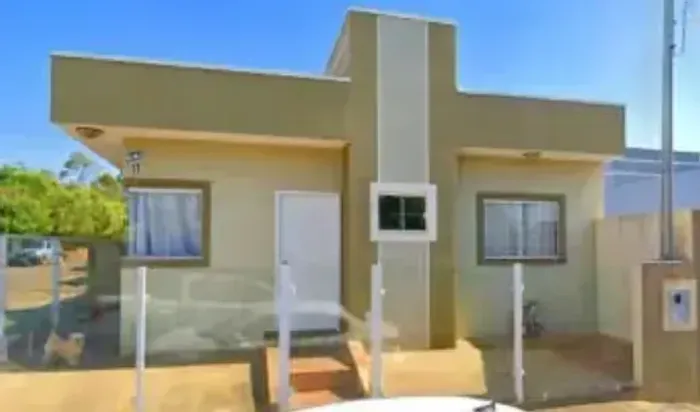 Oport! Casa 65,60m² Área construida e 145,28m² Área terreno abaixo valor mercado Siqueira 